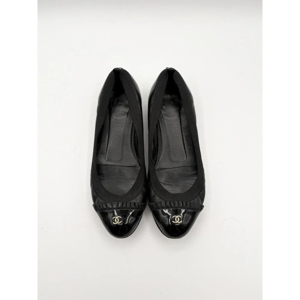 Chanel Black Ballet Flats Patent Leather Cap Toe CC Logo Ruffle Accent EU 35.5 - Picture 2 of 13